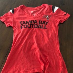 Nike Tampa Bay Bucs shirt (size xs)